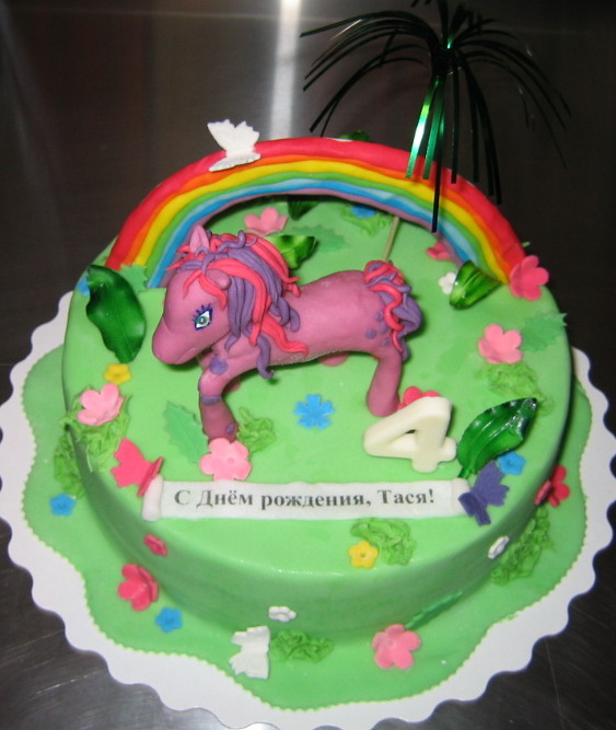 Торт для девочки розовая пони